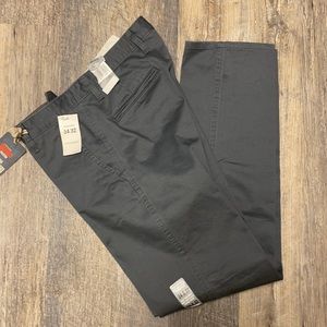 New Dockers khaki alpha